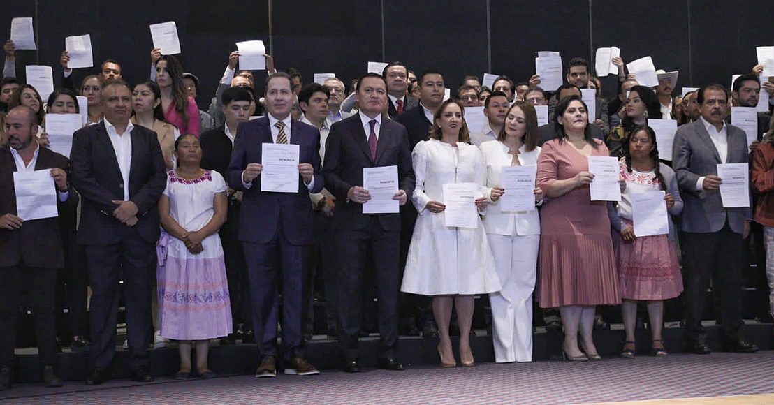 Renuncian al Partido Revolucionario Institucional.