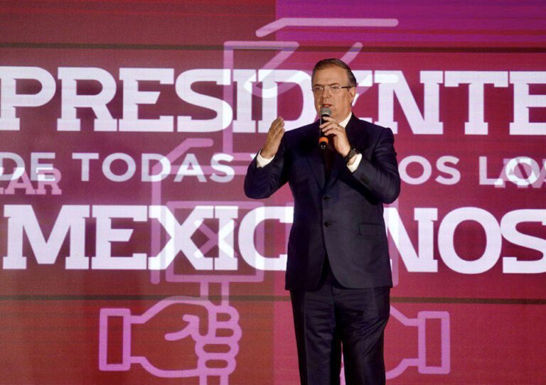 Marcelo Ebrard.