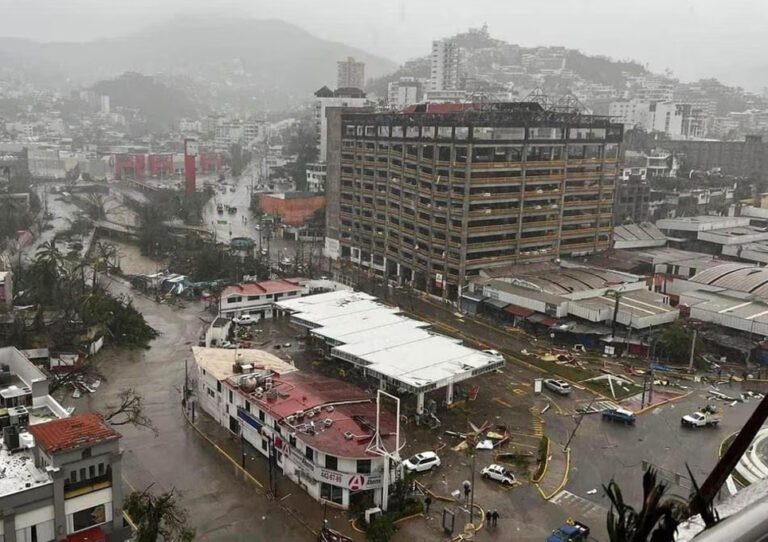 Ciudad de Acapulco, Guerrero, tras el paso del huracán Otis.