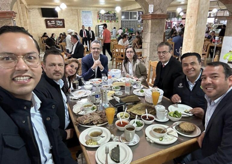 En el restaurante Barbacoa Santiago, San Juan del Río.