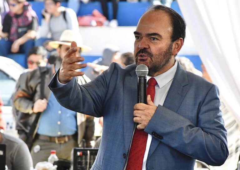 Martín Vivanco Vargas, director de la Facultad de Contaduría y Administración de la UAQ.