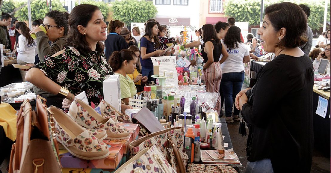 Organizan Expo para impulsar a emprendedores en Corregidora, Querétaro.