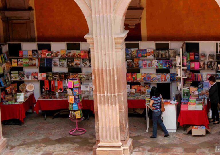 Feria del libro en Querétaro