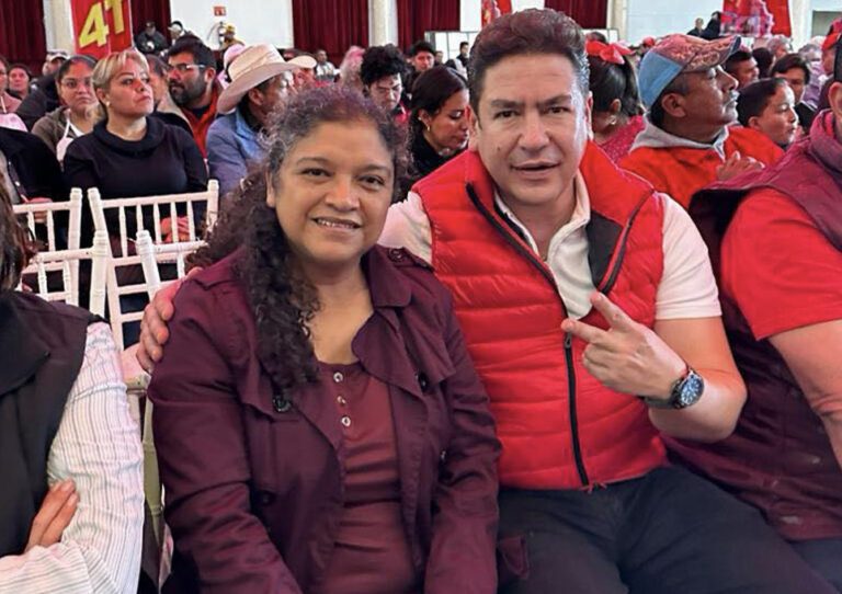 Los dirigentes de los Partidos Morena y Partido Verde, Ricardo Astudillo Suárez y Rufina Benítez Estrada.