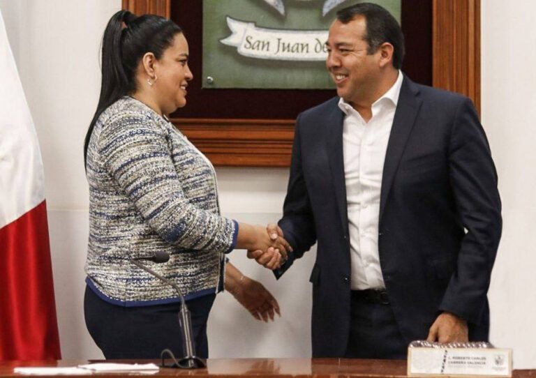 Aprueban licencia al alcalde de San Juan del Río, Querétaro.