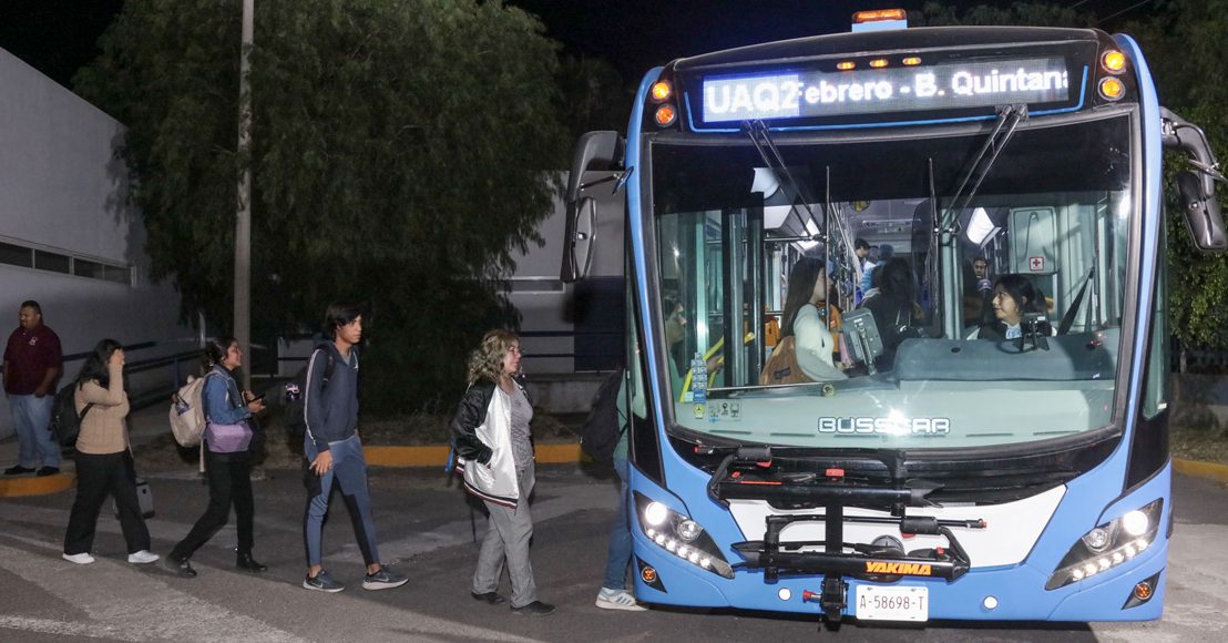 Ofrecen dos nuevas rutas de transporte público para estudiantes de la UAQ en Querétaro.