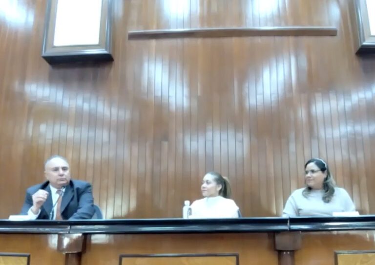 Presentación de libro en la UAQ.