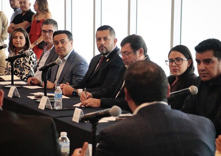 Sesión para enfrentar temporada de estiaje en Querétaro.