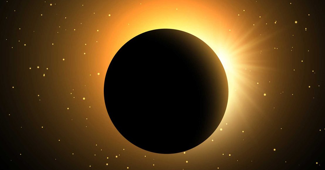 Advierten del riesgo por observar eclipse de forma directa y sin protección en Querétaro.