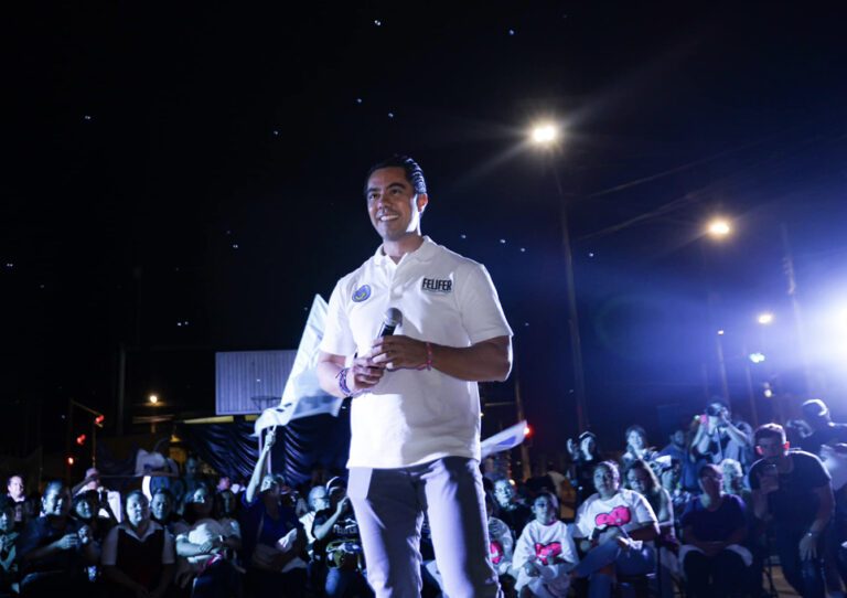 Ciudad Led Felifer Macías Querétaro.