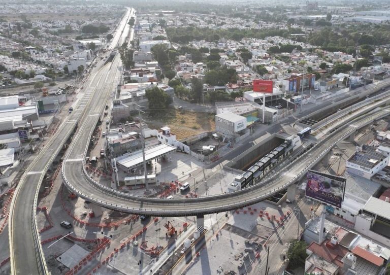 Paseo 5 de Febrero Querétaro