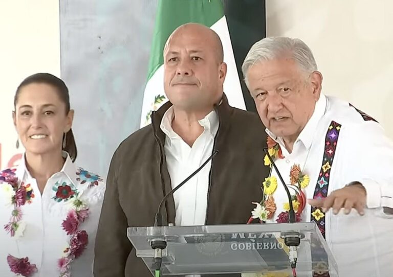 Abucheo al gobernador de Jalisco en acto de AMLO y Sheinbaum.