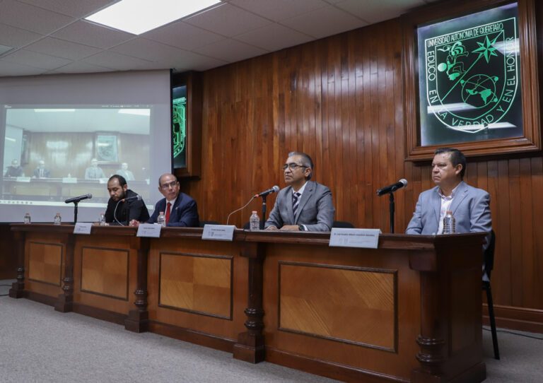 Foro sobre reforma al poder judicial en la UAQ.