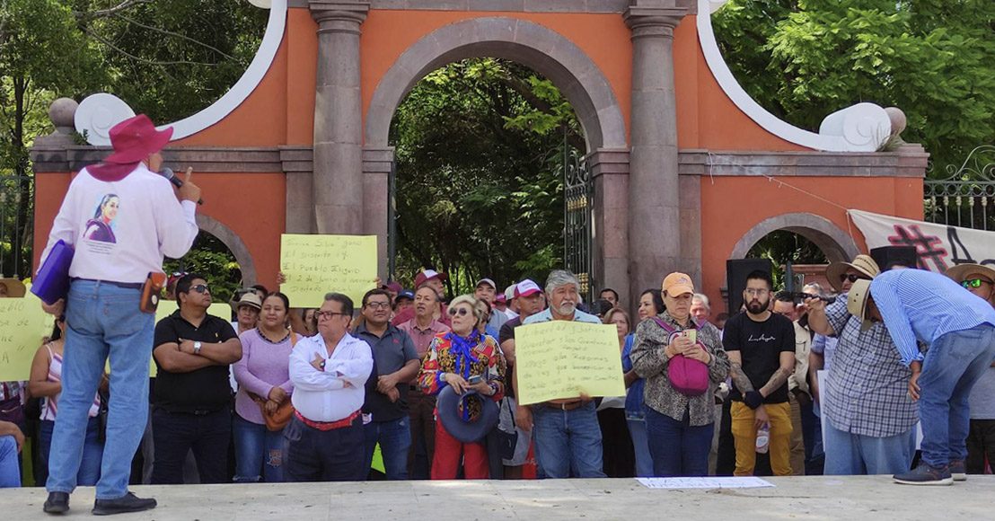 Manifestación contra el gobernador de Querétaro