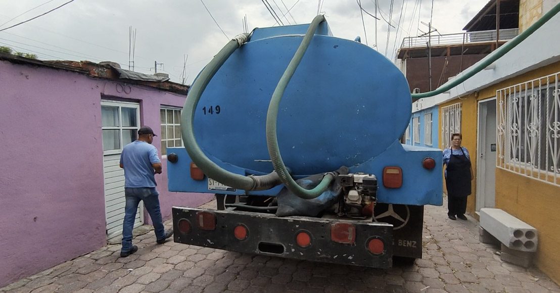 Pipas de agua de la CEA Querétaro