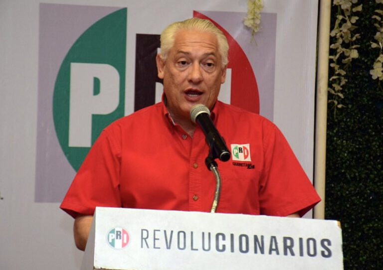 Regidor Morena Jorge Cevallos Querétaro