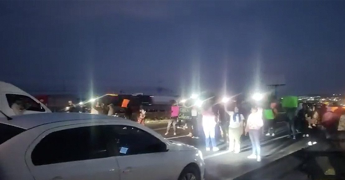 Protesta cierre bloqueo autopista México-Querétaro