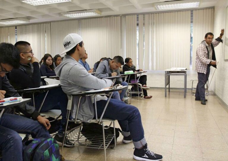 Educación media superior en México