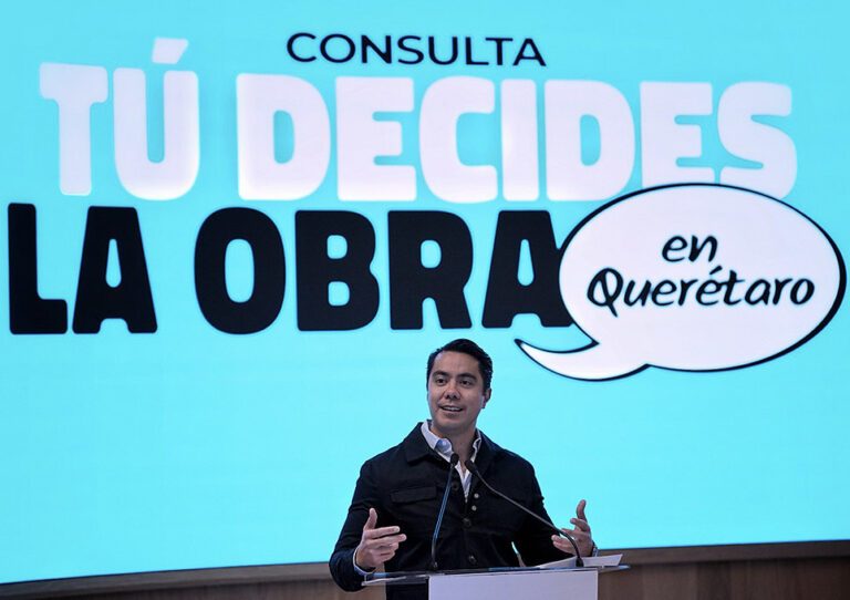 Decide Querétaro Felipe Fernando Macías Olvera