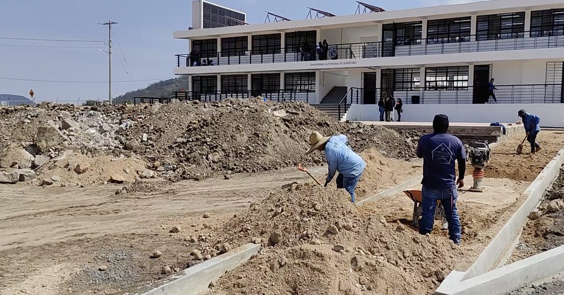 Inauguran edificio de la UAQ en Huimilpan
