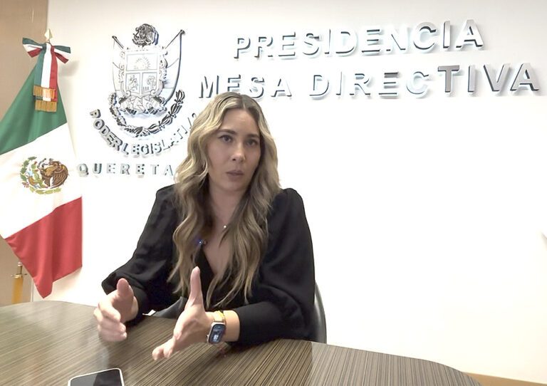 La presidenta del Congreso de Querétaro