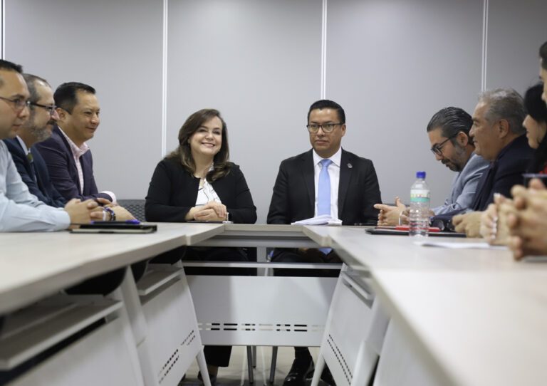 Convenio entre UAQ y Supauaq