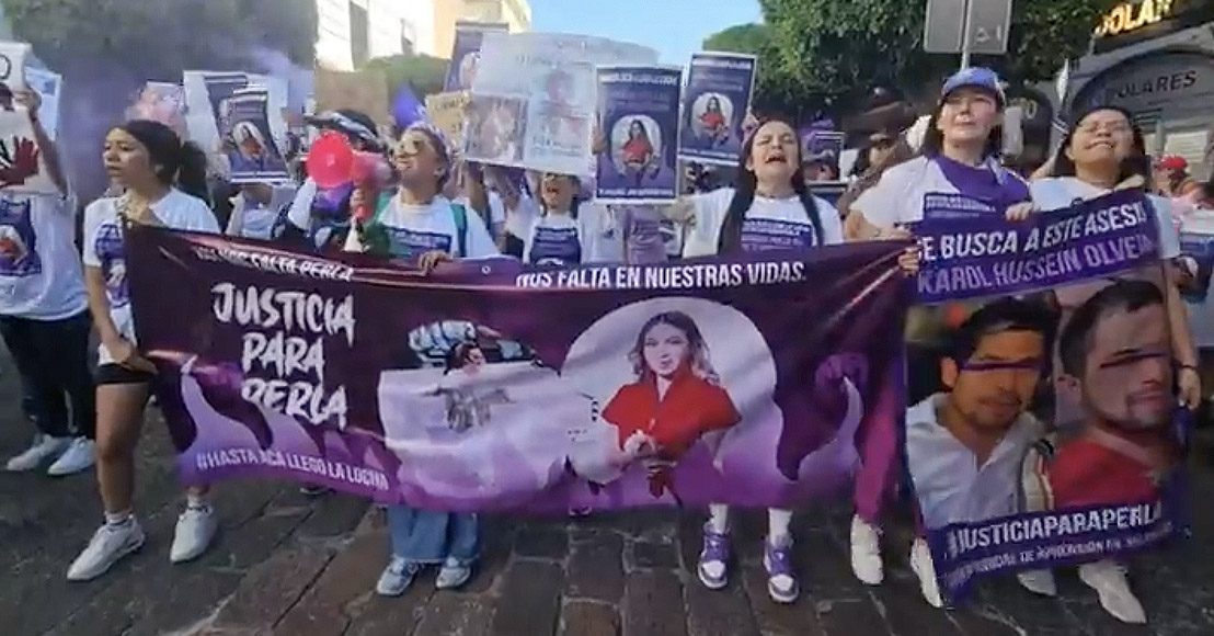 En marcha del #8M exigen justicia para Perla y para otras mujeres asesinadas en Querétaro