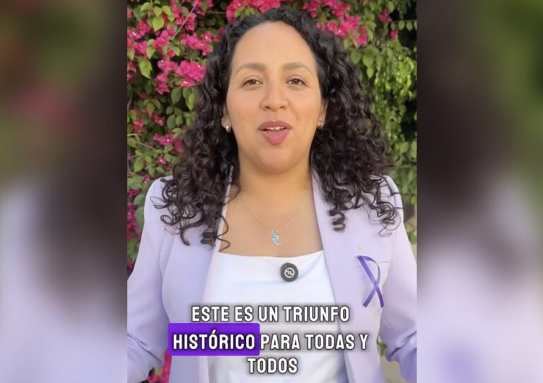 Astrid Ortega Huelga Cadereyta de Montes