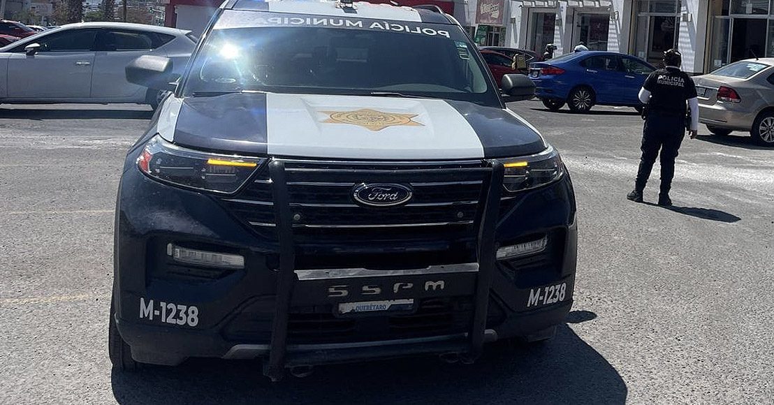Matan a balazos a tres personas afuera de establecimiento en Querétaro