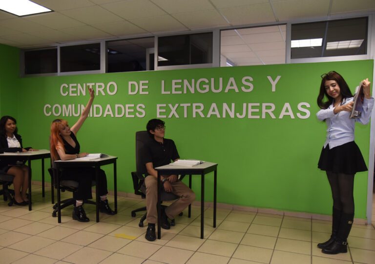 UTEQ Centro de Lenguas y Comunidades Extranjeras