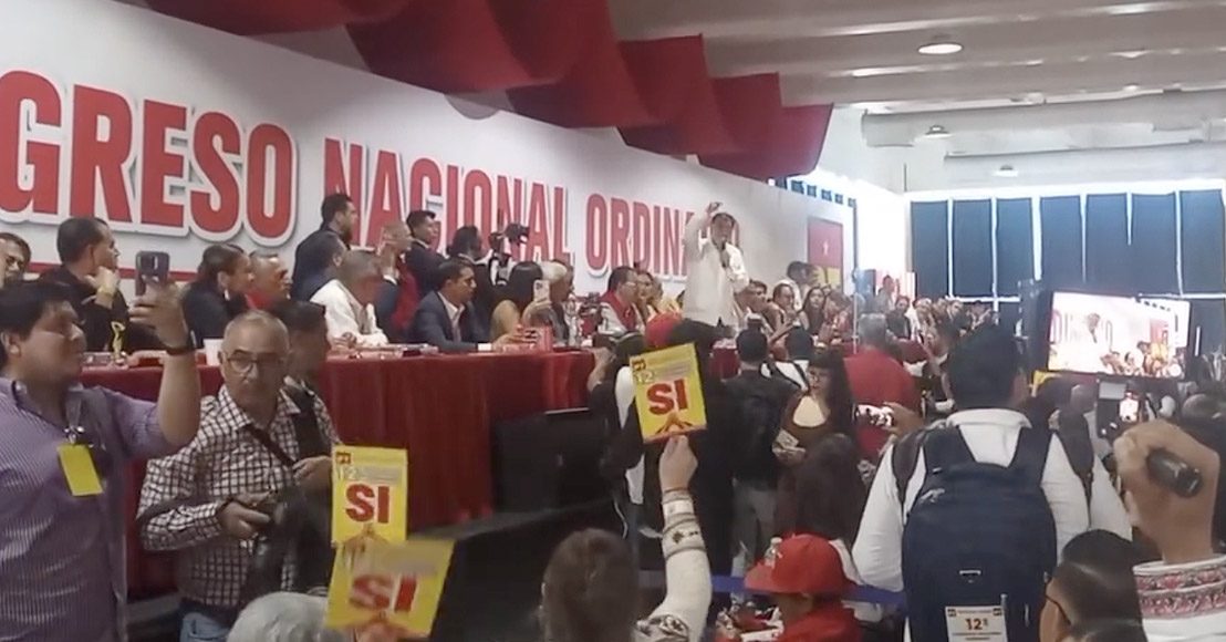 México: Abuchean a Fernández Noroña en Congreso del PT