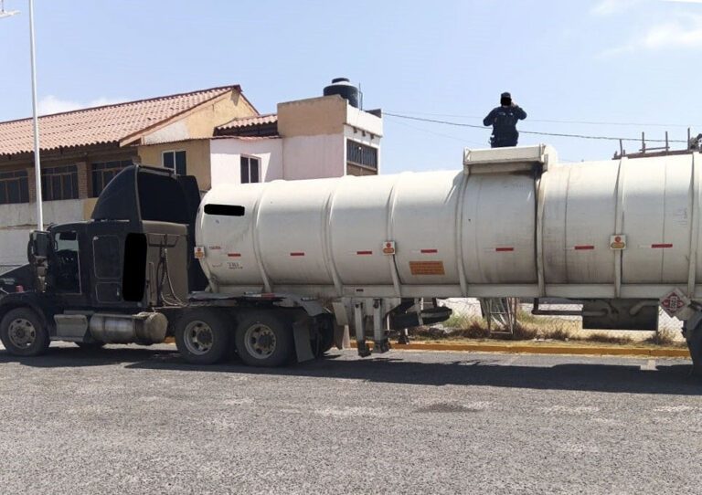 Querétaro: Una de las cisternas con hidrocarburo asegurada en Corregidora