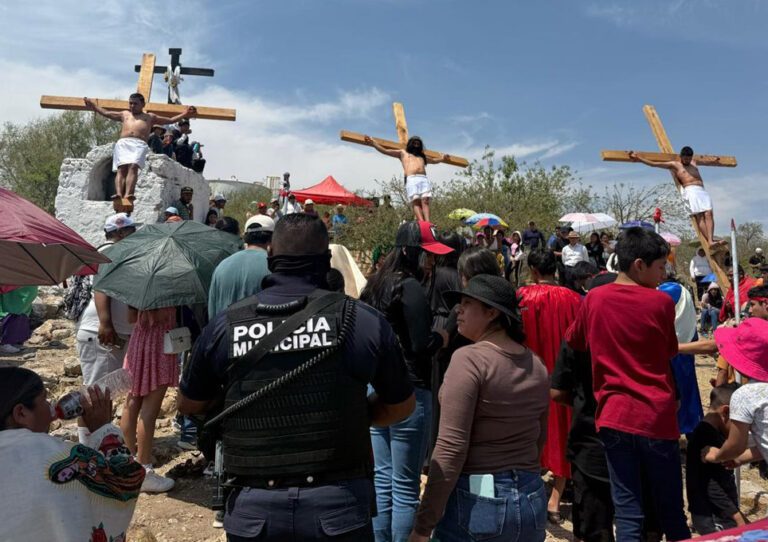 Querétaro: Viacrucis en El Marqués