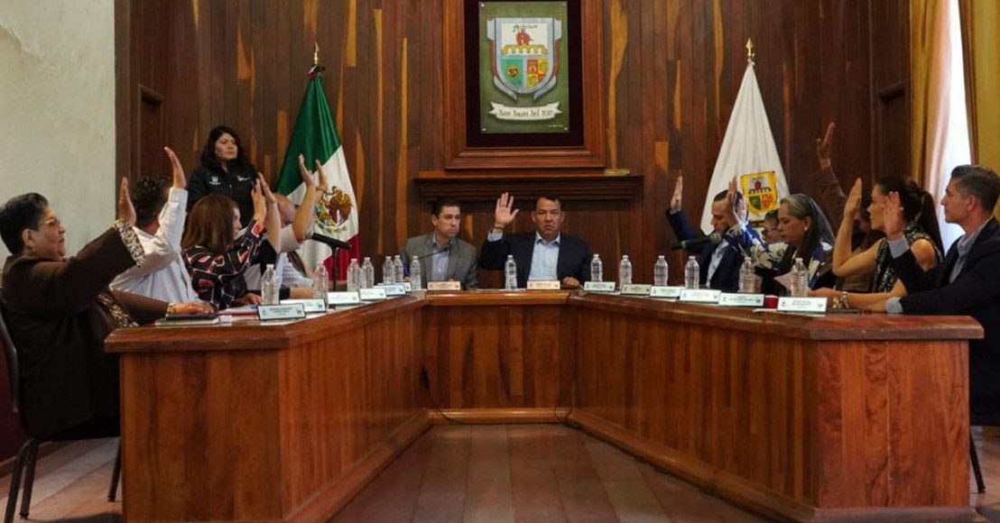 Querétaro: Ayuntamiento autoriza programa de becas