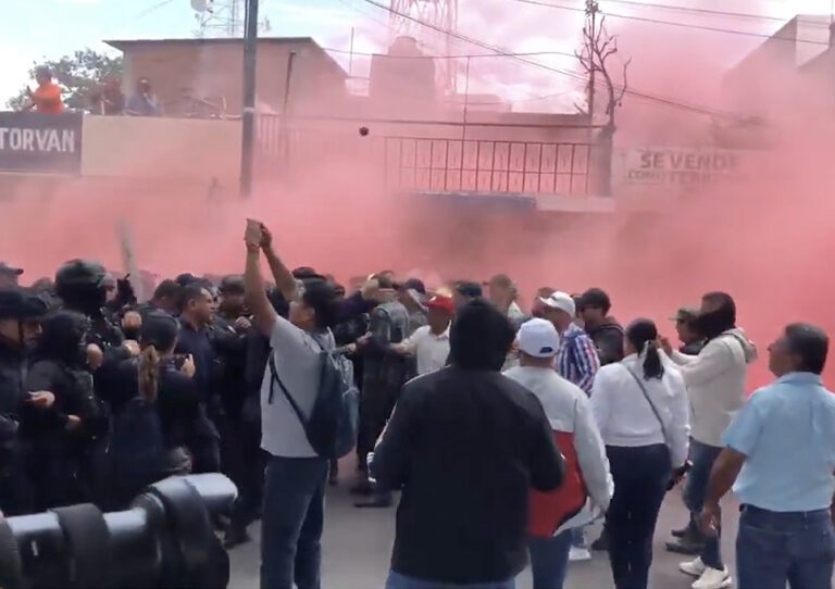 México: Protestas de la CNTE en Michoacán