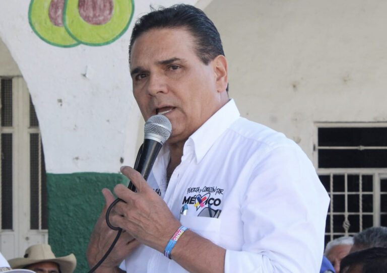 México: Exgobernador de Michoacán