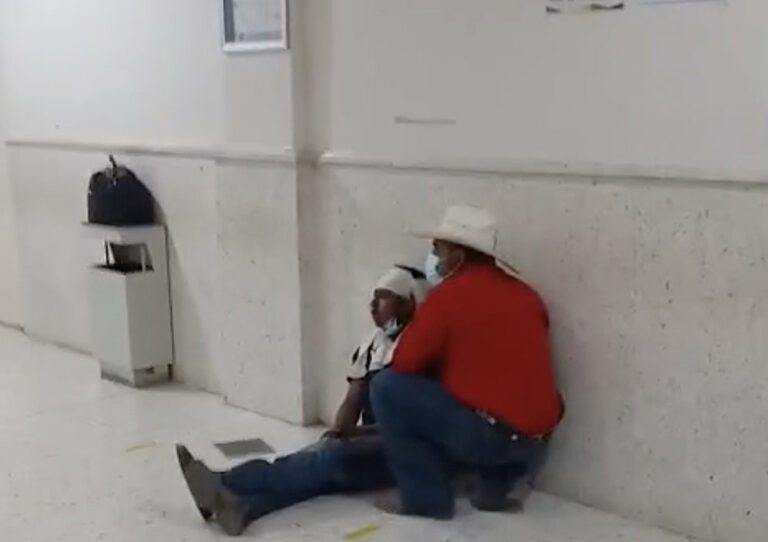 Diputado difunde que un herido tenía más de 2 horas esperando atención en hospital de Querétaro