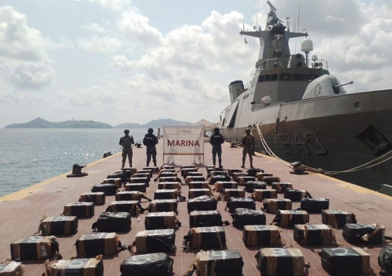 Marina de México