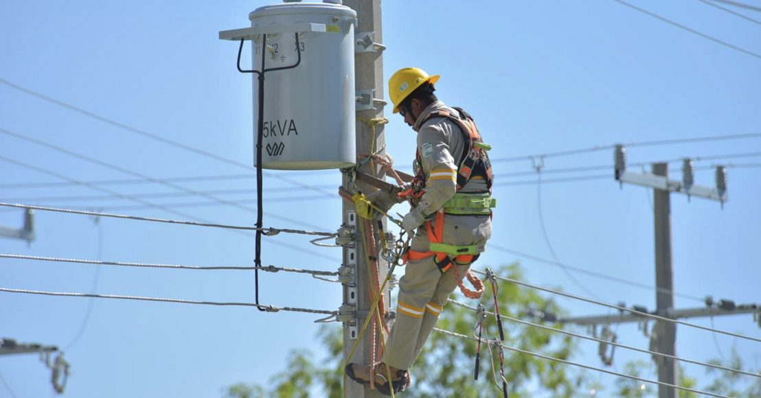 Querétaro: Tras estar cuatro días sin luz protestan en Corregidora
