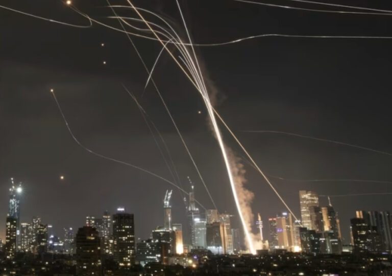 Conflicto entre Israel e Irán en Medio Oriente.