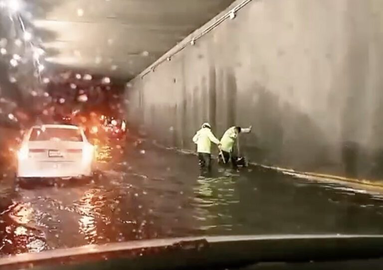 Querétaro: Paso a desnivel en Paseo 5 de Febrero