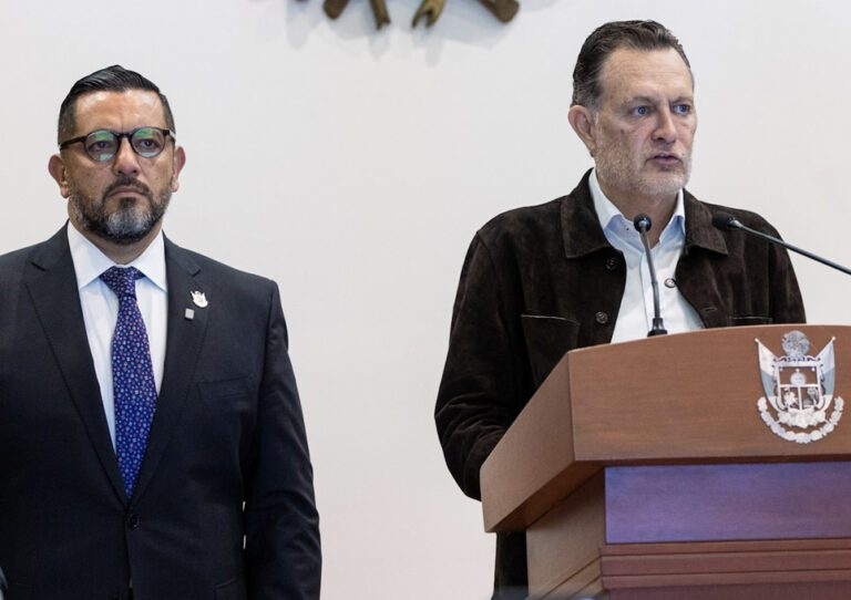 El gobernador Mauricio Kuri González y Carlos Alberto Alcaraz Gutiérrez