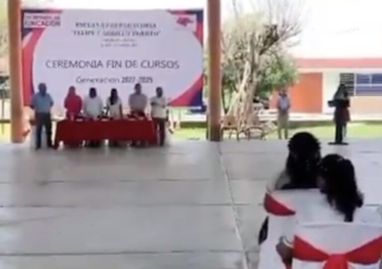 Preparatoria Felipe Carrillo Puerto en Pijijiapan, Chiapas