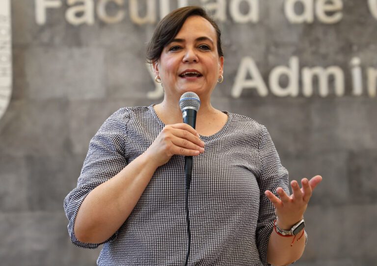 Querétaro: Silvia Lorena Amaya Llano