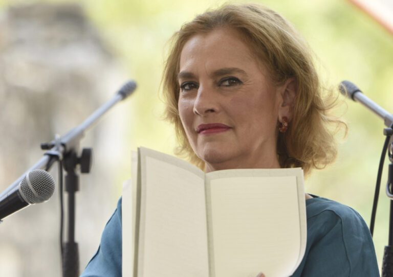 Respuesta de Beatriz Gutiérrez Müller