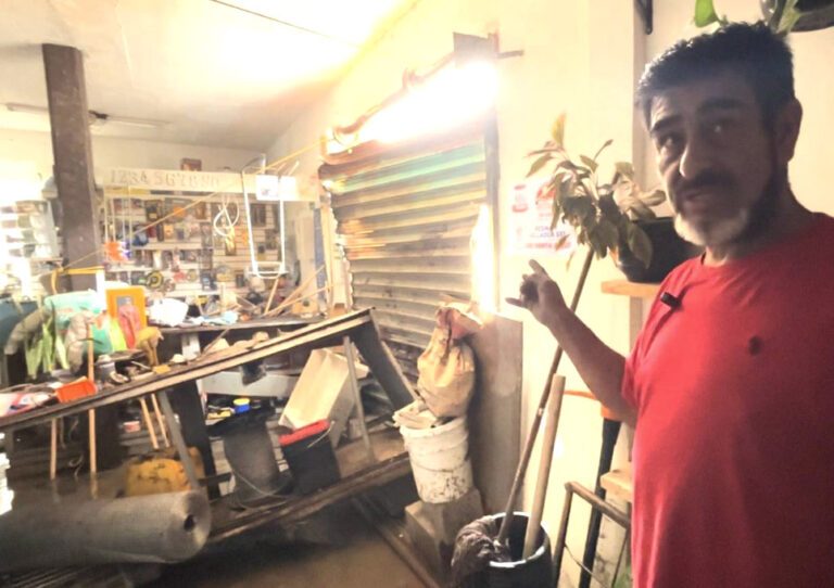 Personas afectadas por las lluvias en Querétaro