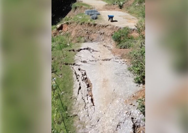 Caminos municipales de Querétaro afectadas por las lluvias