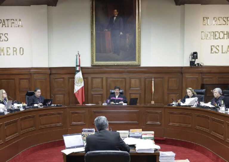La Corte resuelve asunto sobre Elektra de Ricardo Salinas.