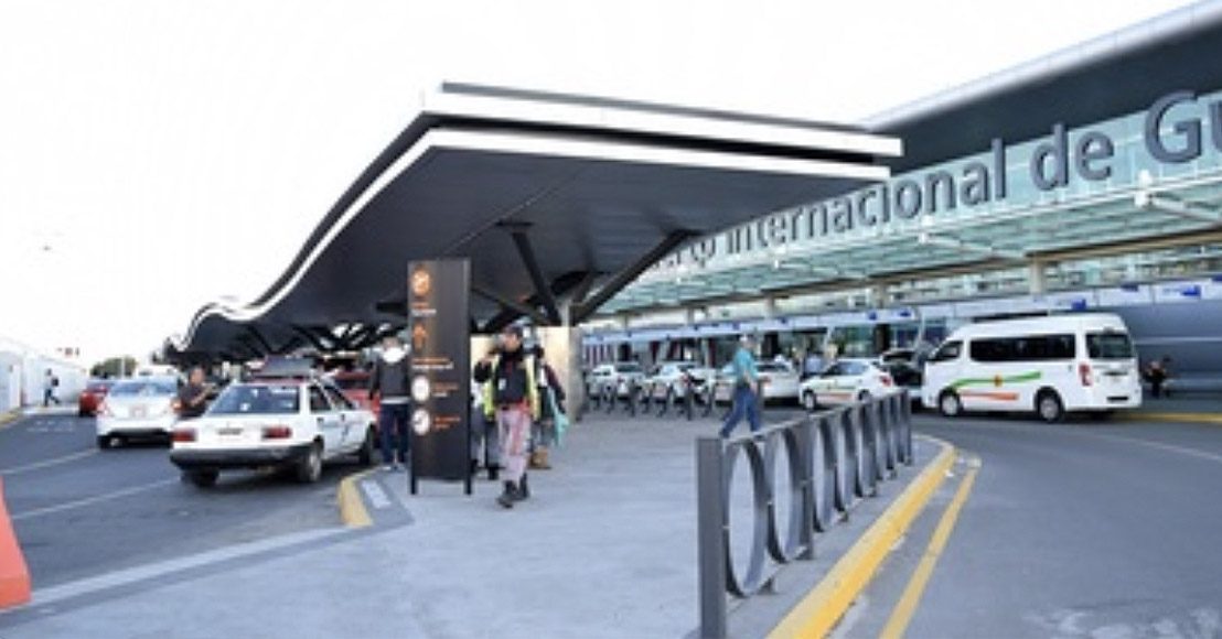 México: SICT niega que Uber y otras empresas de aplicación puedan operar en aeropuertos del país