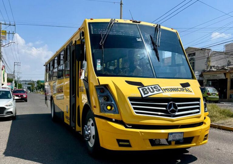 Querétaro: Servicio de bus Municipal en la ciudad